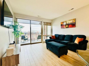 Scenic Downtown Loft with Pool
